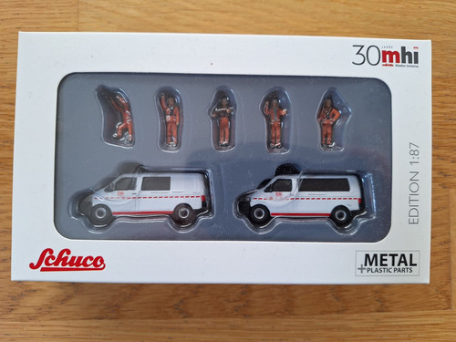 Schuco db - h0,